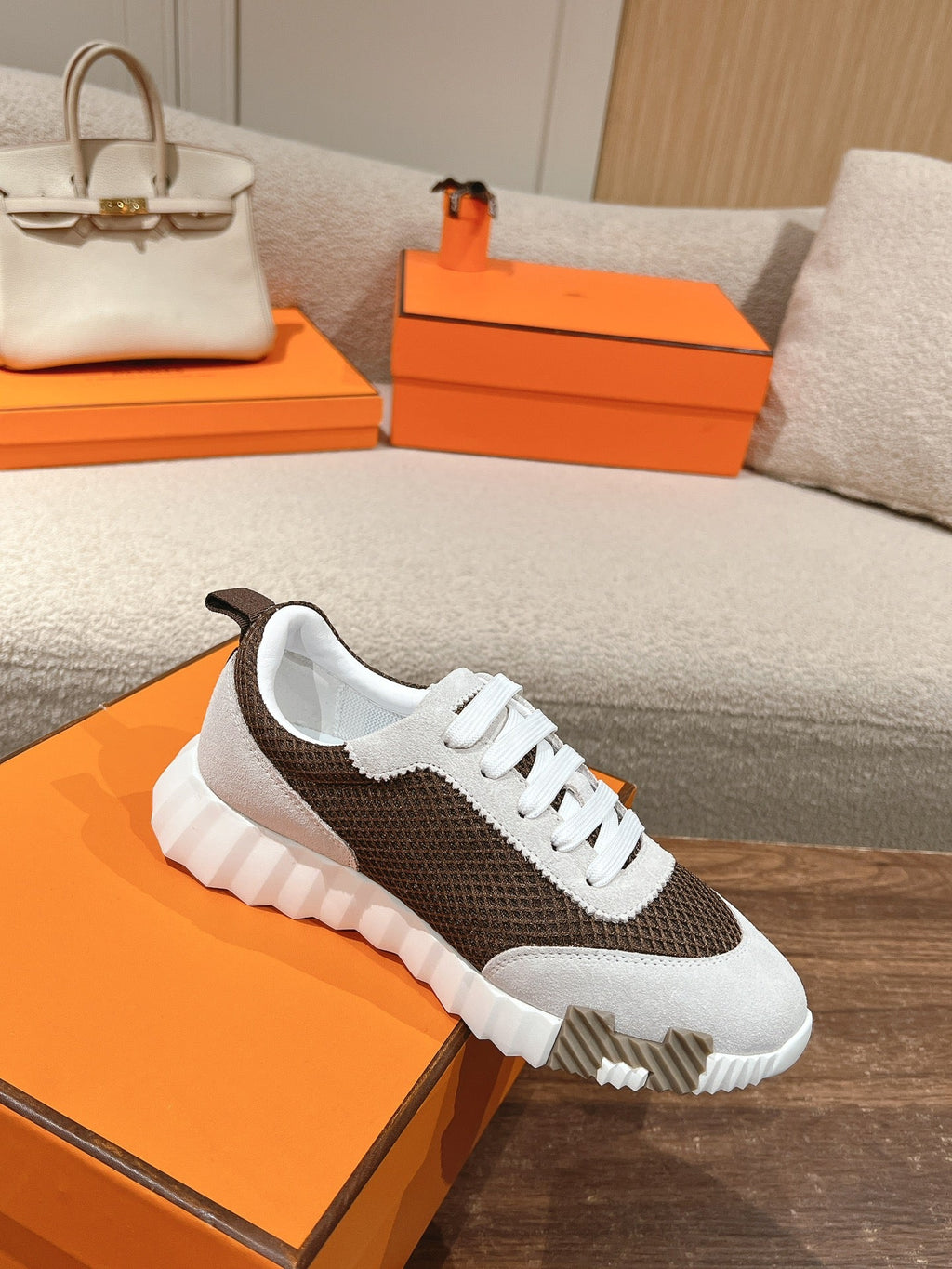 MAINLAND SNEAKER IN PALE GRAY SUEDE AND MOCHA BROWN BREATHABLE MESH FABRIC