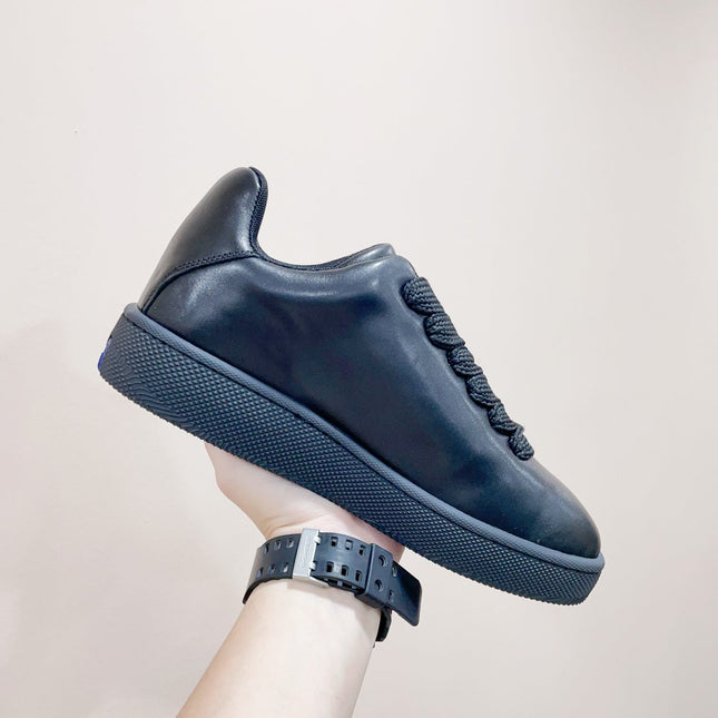 BURBERRY 26S LACE UP SNEAKERS IN BLACK CALFSKIN