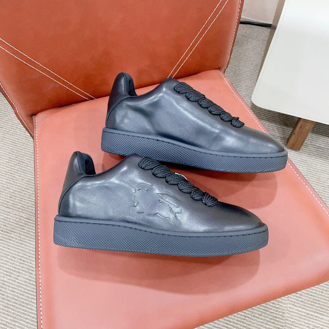BURBERRY 26S LACE UP SNEAKERS IN BLACK CALFSKIN