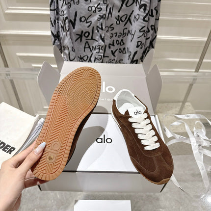 ALO 25S SUNSET SNEAKER IN DARK BROWN SUEDE