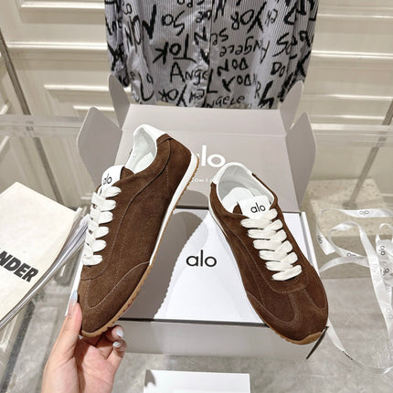 ALO 25S SUNSET SNEAKER IN DARK BROWN SUEDE