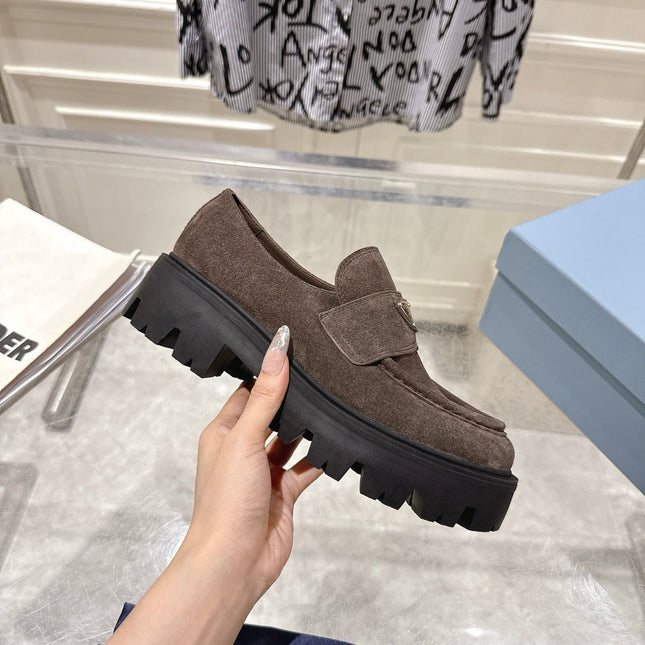 PRADA 26S PLATFORM LOAFERS 45MM IN DARK BROWN SUEDE