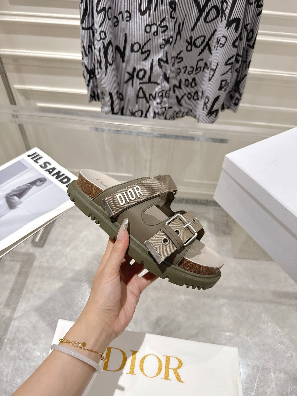 DIOR 26S SLIDES IN KHAKI CANVAS