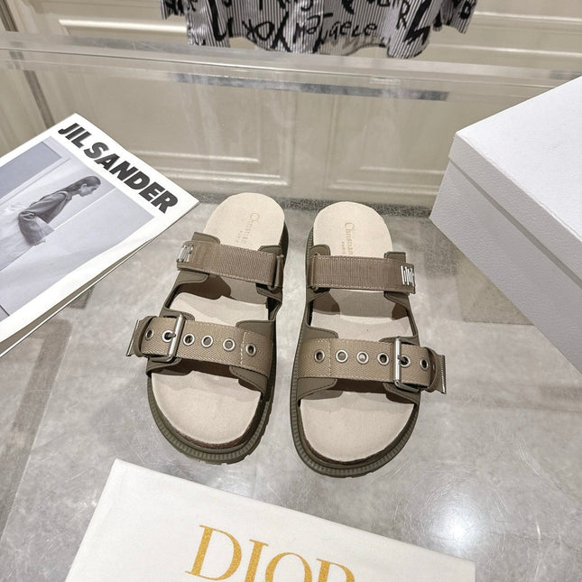 DIOR 26S SLIDES IN KHAKI CANVAS