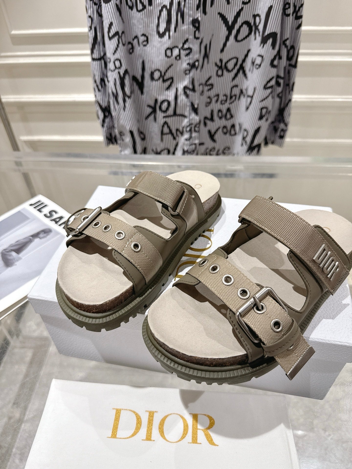 DIOR 26S SLIDES IN KHAKI CANVAS