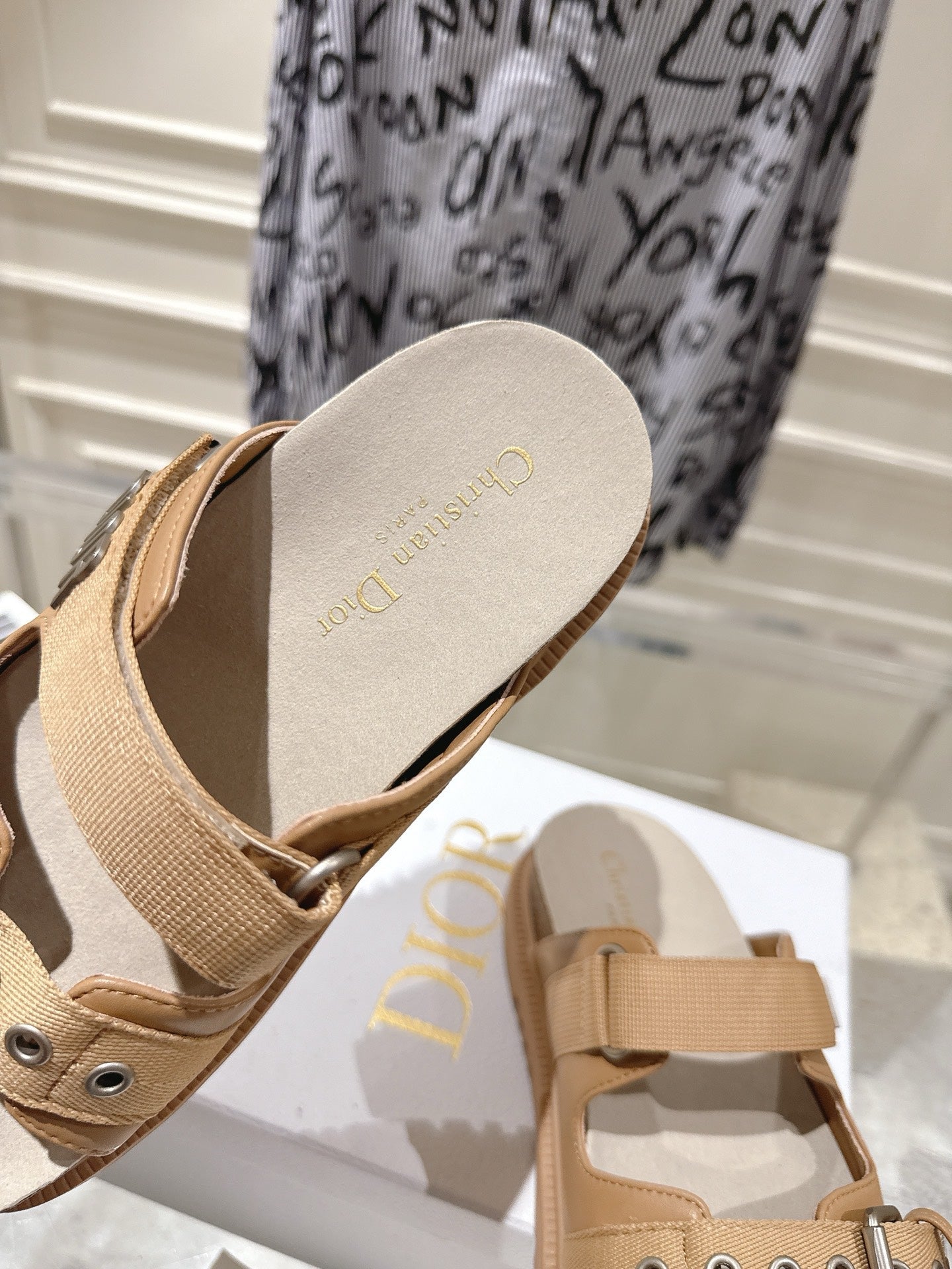 DIOR 26S SLIDES IN CAMEL BEIGE CANVAS