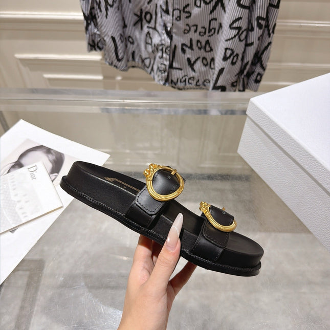 DIOR 26S MEDAILLON BUCKLE SLIDE IN BLACK CALFSKIN