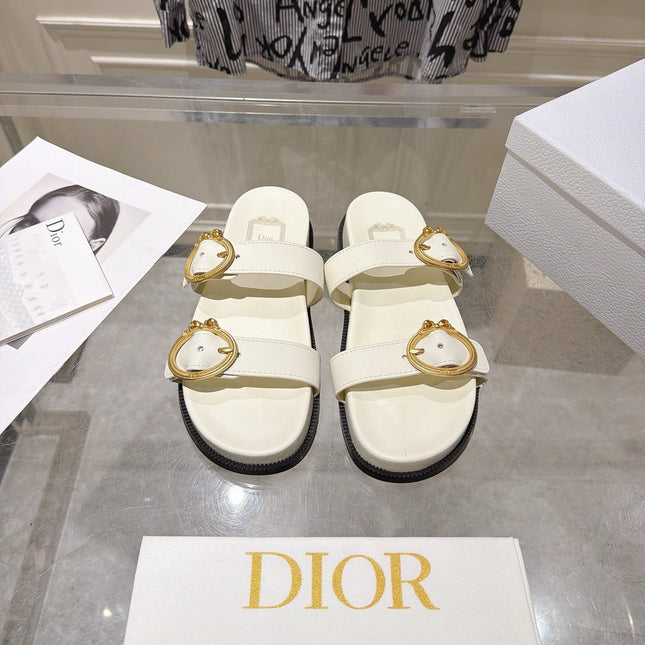 DIOR 26S MEDAILLON BUCKLE SLIDE IN OFF WHITE CALFSKIN