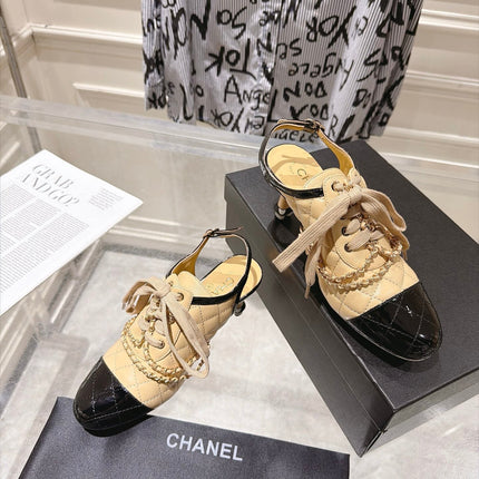 CHANEL 26S SLINGBACK HIGH HEEL SHOES 70 MM IN BEIGE LAMBSKIN AND BLACK PATENT CALFSKIN