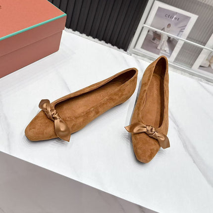 LP 26S BALLERINA FLATS IN BROWN SUEDE & SATIN BOW