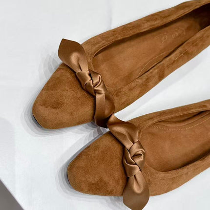 LP 26S BALLERINA FLATS IN BROWN SUEDE & SATIN BOW