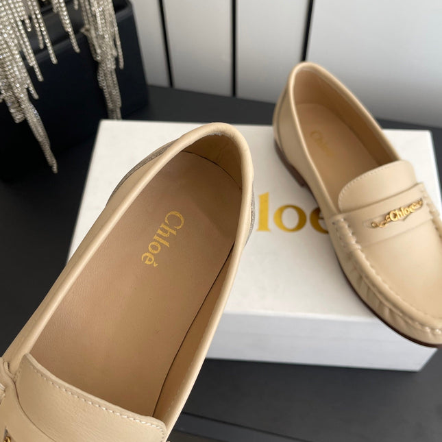 CHLOÉ 26S LOAFERS IN BEIGE CALFSKIN