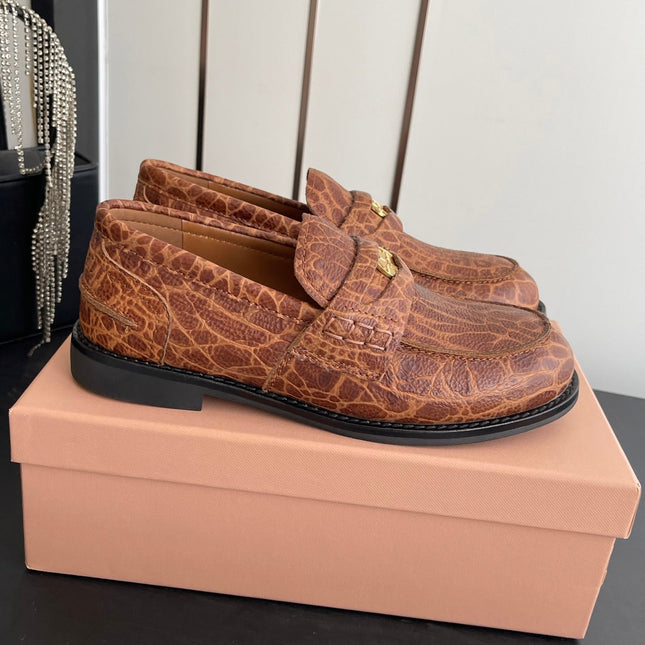 MIUMIU 26S PENNY LOAFERS IN BROWN COGNAC CALFSKIN CROCODILE EMBOSSING