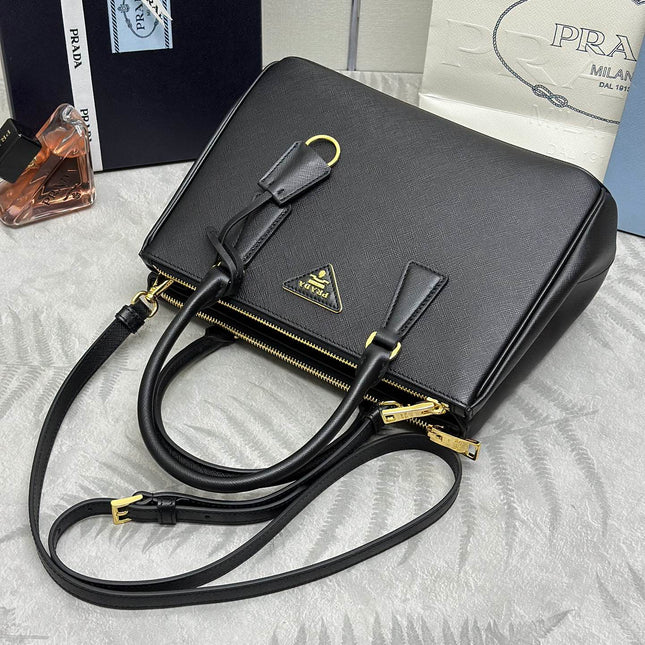 PRADA 25S GALLERIA LARGE BAG 28 IN BLACK CALFSKIN GOLD HARDWARE