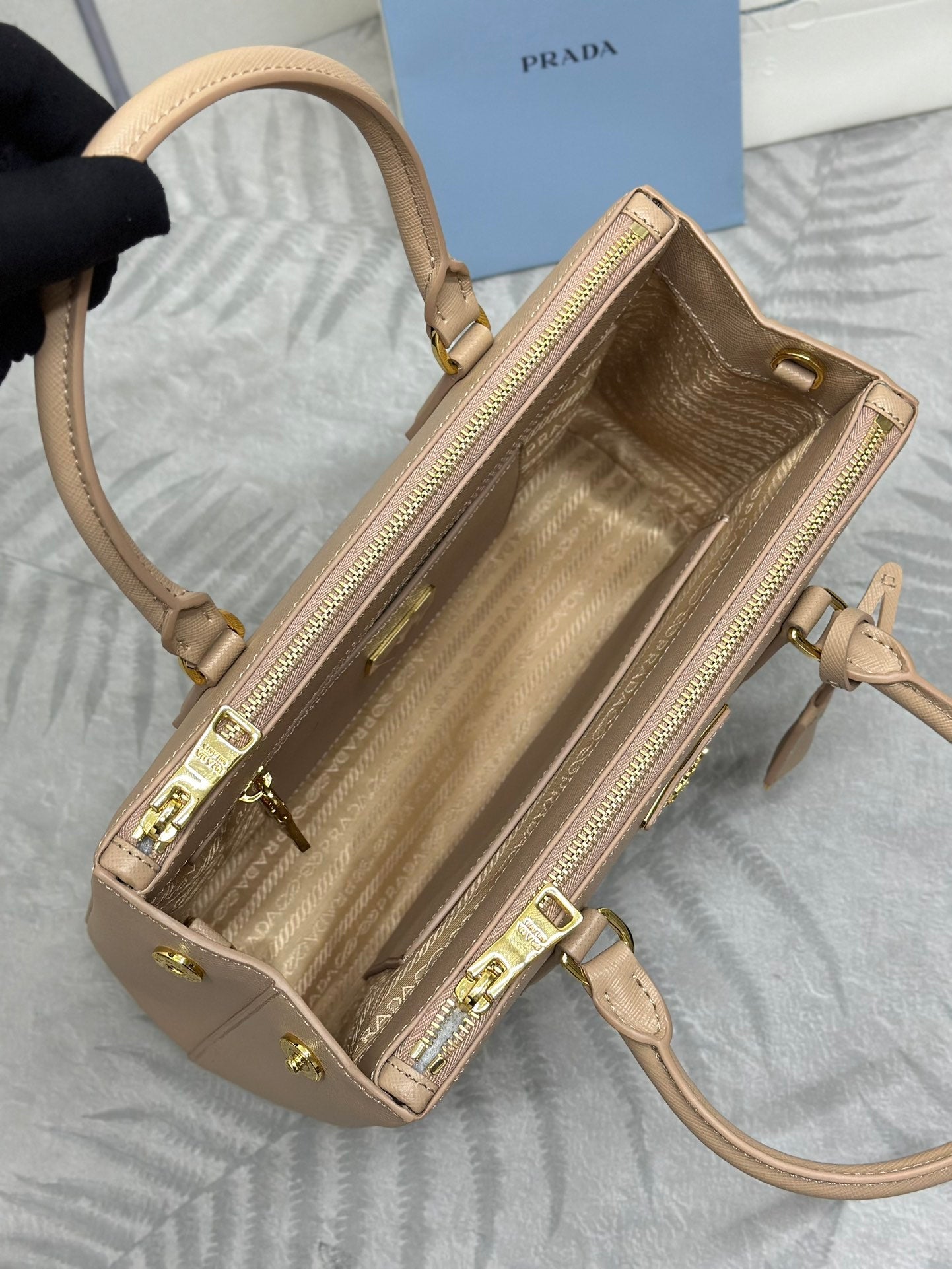 PRADA 26S HANDBAG 28 IN BEIGE SAFFIANO