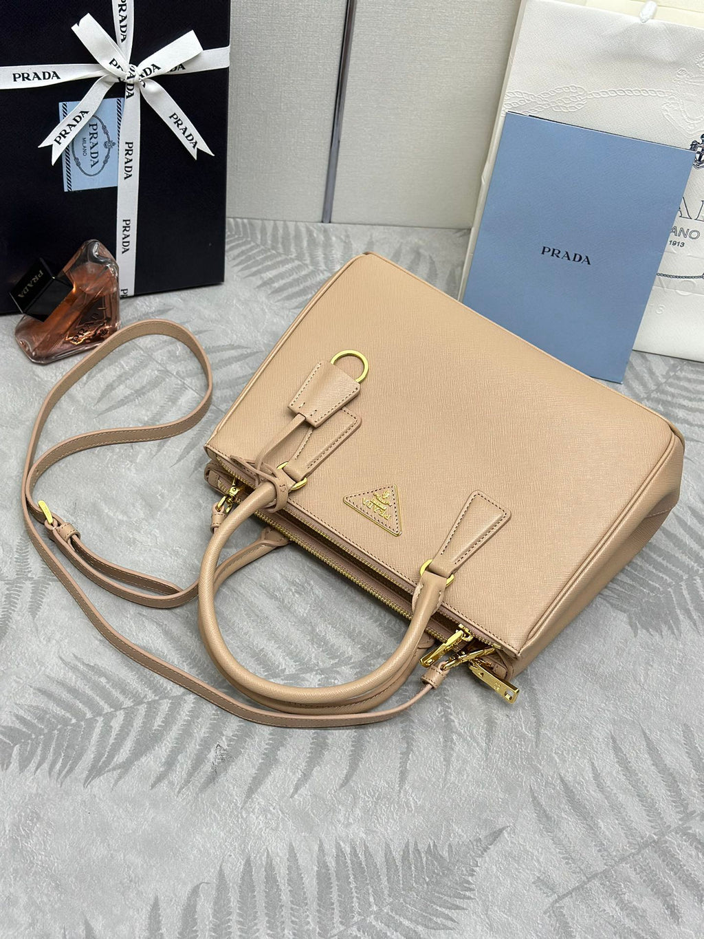 PRADA 26S HANDBAG 28 IN BEIGE SAFFIANO