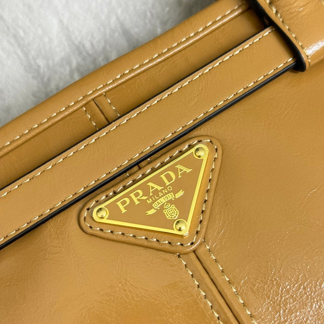 PRADA 25S BONNIE LARGE HANDBAG 38 IN GOLDEN BROWN CALFSKIN GOLD HARDWARE