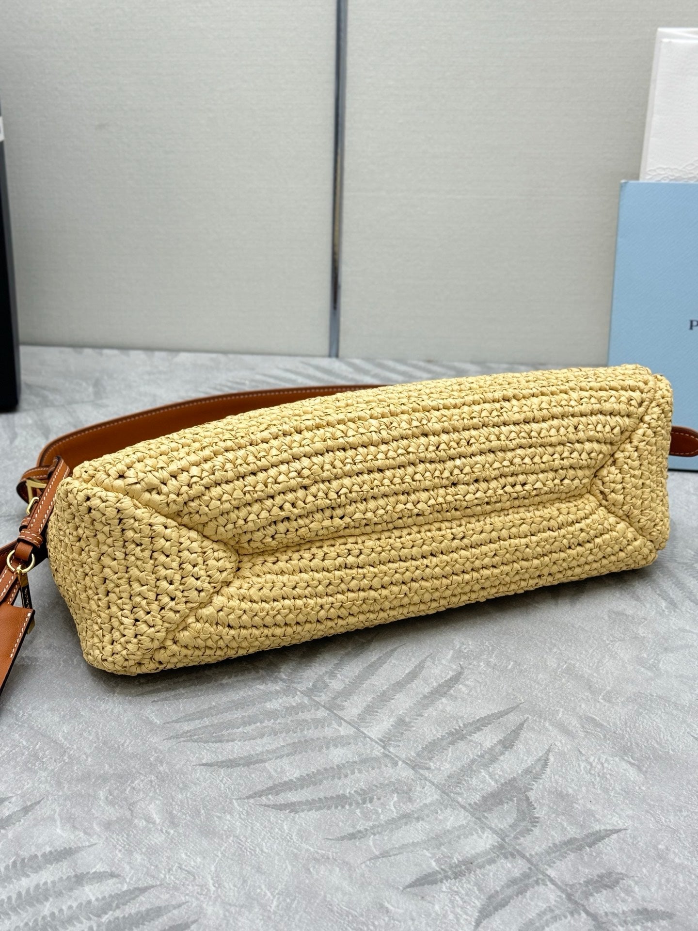 PRADA 26S SHOULDER BAG 34 IN NATURAL RAFFIA