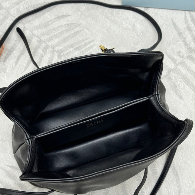 PRADA 25S DADA SMALL BAG 25 IN BLACK CALFSKIN GOLD HARDWARE