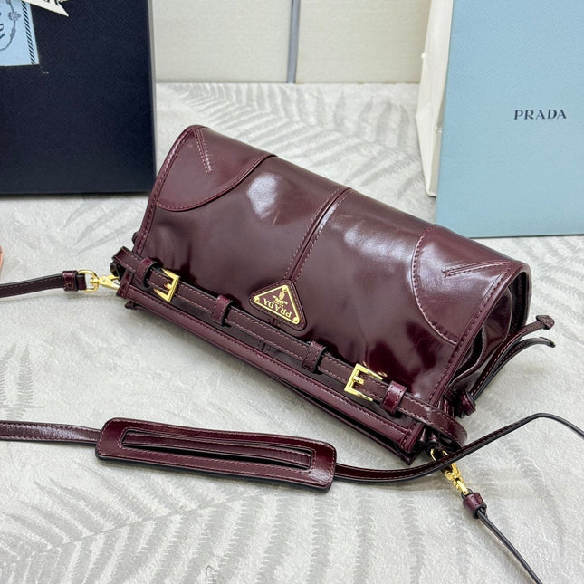 PRADA 25S BONNIE SMALL SHOULDER BAG 26 IN BURGUNDY GLOSSY CALFSKIN GOLD HARDWARE
