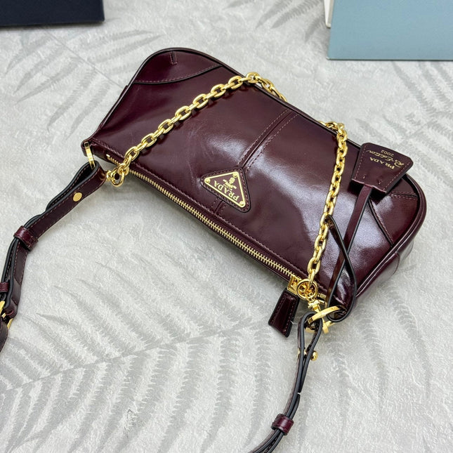 PRADA 25S RE-EDITION 2002 MEDIUM SHOULDER BAG 26 IN BURGUNDY CALFSKIN GOLD HARDWARE