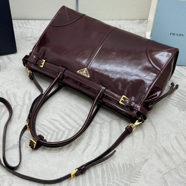 PRADA 25S BONNIE LARGE HANDBAG 38 IN BURGUNDY GLOSSY CALFSKIN GOLD HARDWARE