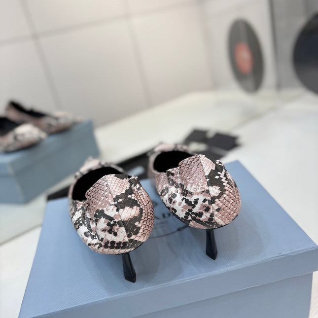 PRADA 26S PUMPS 55MM IN PINK SNAKE PRINT CALFSKIN WITH LOGO