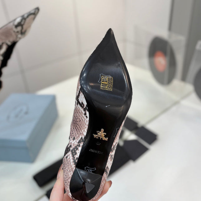 PRADA 26S PUMPS 55MM IN PINK SNAKE PRINT CALFSKIN WITH LOGO