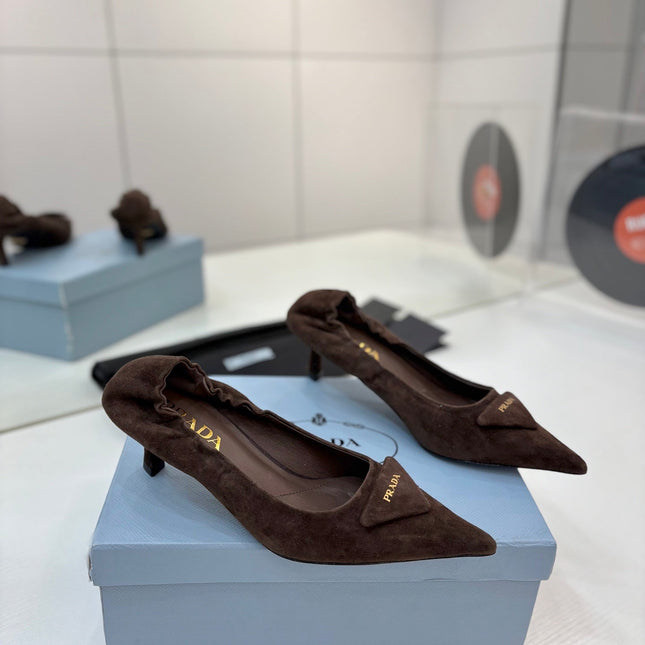 PRADA 26S PUMPS 55MM IN DARK BROWN SUEDE WITH LOGO