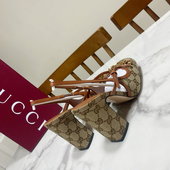 GUCCI 26S HORSEBIT SLINGBACK HEELS 105 MM IN BROWN AND BEIGE CANVAS