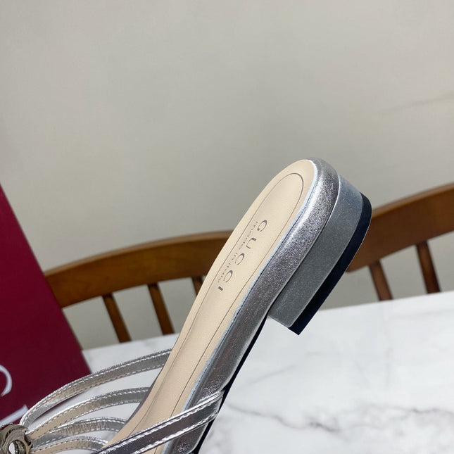 GUCCI 26S FLAT SLIDES IN SILVER CALFSKIN WITH CRYSTAL