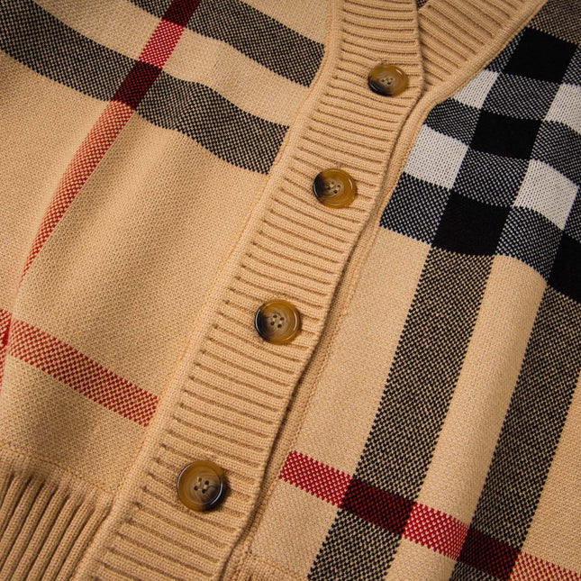BURBERRY 26S CARDIGAN 370