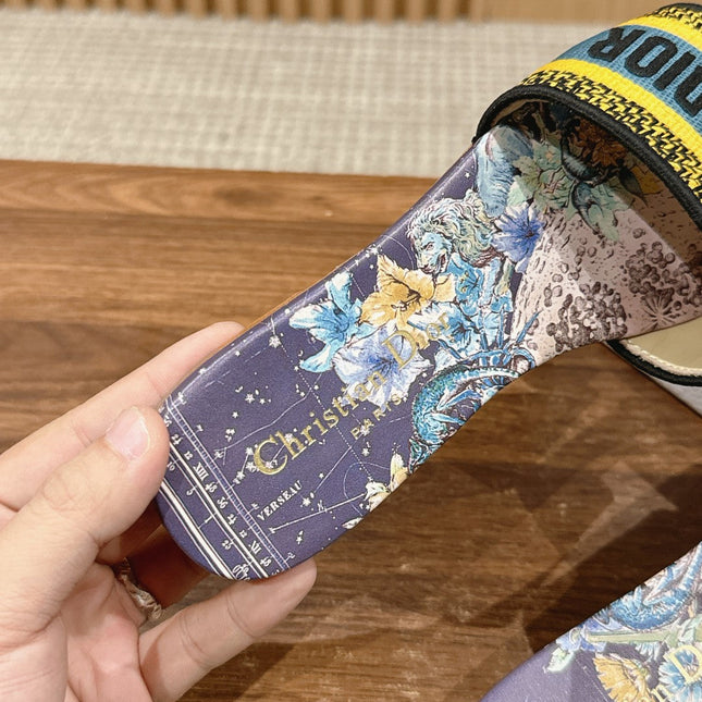 DIOR 26S SLIDE SANDALS IN PURPLE FLORAL MULTICOLOR LOGO STRAP