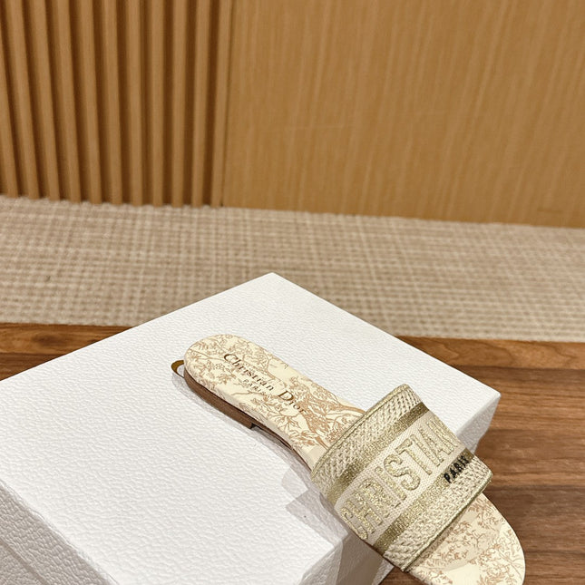 DIOR 26S SLIDE SANDALS IN BEIGE TOILE DE JOUY LOGO