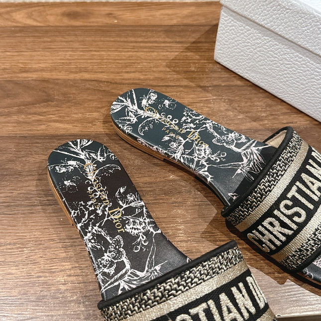DIOR 26S SLIDE SANDALS IN BLACK TOILE DE JOUY LOGO