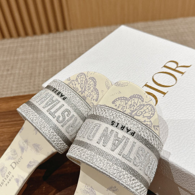 DIOR 26S SLIDE SANDALS IN GREY BUTTERFLY PRINT LOGO