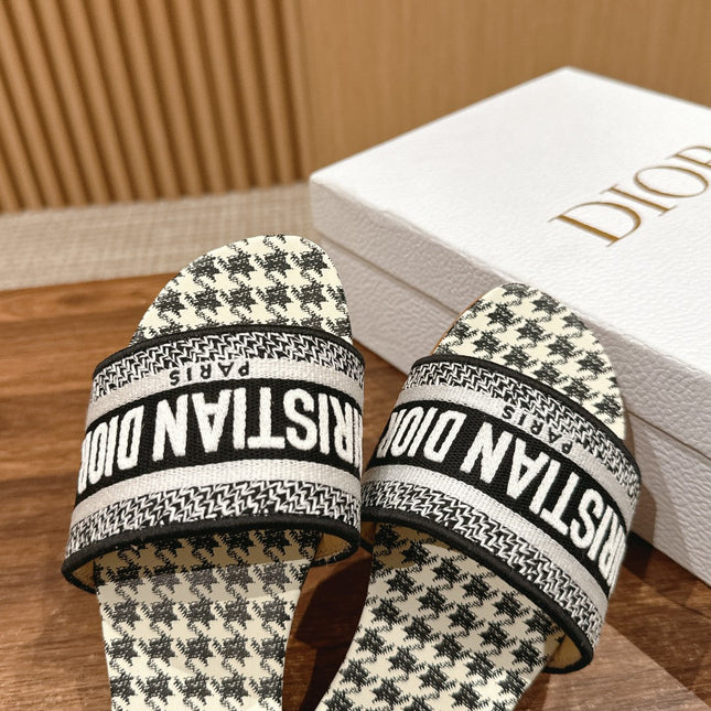 DIOR 26S D-CLUB FLAT SLIDES IN BLACK AND WHITE HOUNDSTOOTH