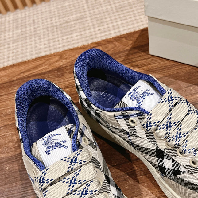 BURBERRY 26S SNEAKERS IN LIGHT CREAM CANVAS PLAID