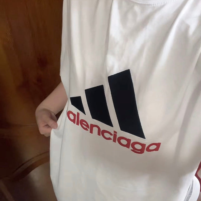 BALENCIAGA 26S SLEEVELESS T-SHIRT 047
