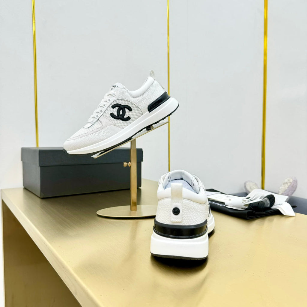 CLASSIC TRAINER IN WHITE MERCERIZED VELVET