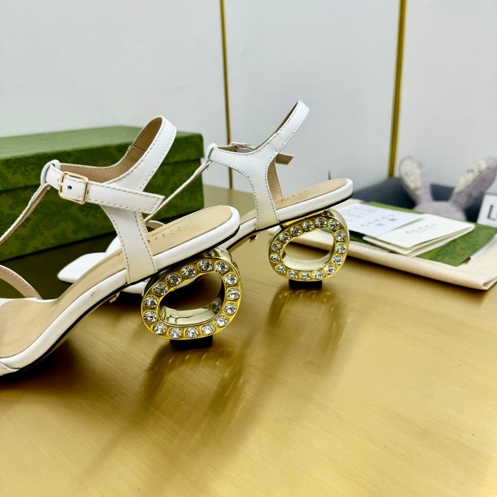 MEDIUM-HEEL SANDAL IN WHITE CALFSKIN GOLD HARDWARE WITH RHINSTONES