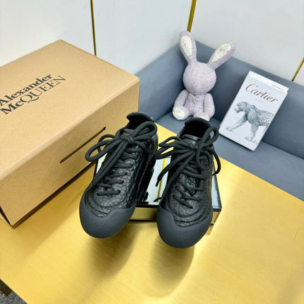 FLEXION SNEAKER IN OFF BLACK CALFSKIN