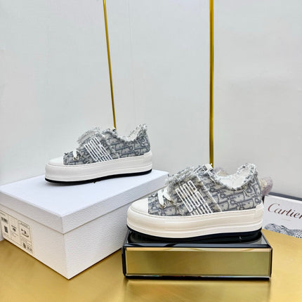 DIOR 26S LOW-TOP PLATFORM SNEAKER 50MM IN GREY AND WHITE OBLIQUE CANVAS