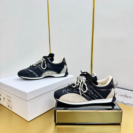 DIOR 26S RUNNING SNEAKER IN BLACK CALFSKIN AND BEIGE SUEDE