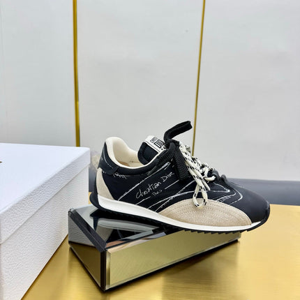 DIOR 26S RUNNING SNEAKER IN BLACK CALFSKIN AND BEIGE SUEDE