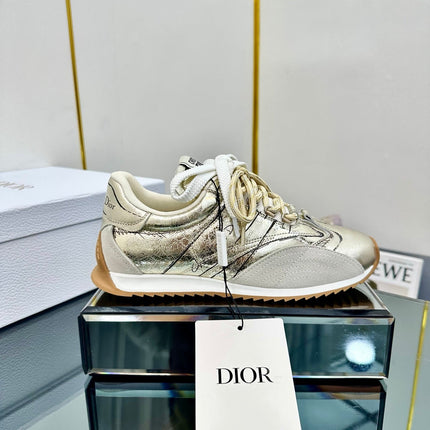 DIOR 26S RUNNING SNEAKER IN GOLD CALFSKIN AND BEIGE SUEDE