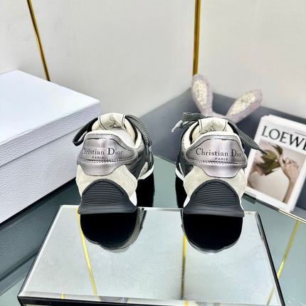DIOR 26S RUNNING SNEAKER IN DARK SILVER CALFSKIN AND BEIGE SUEDE