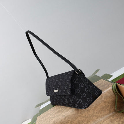 GUCCI 26S SHOULDER BAG 31 IN BLACK CANVAS
