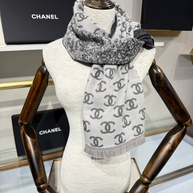 CHANEL 25S SCARF 185 CM IN CASHMERE 943078