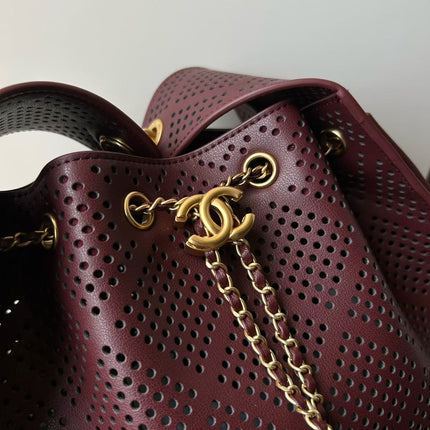 CHANEL 26S HOBO BAG MEDIUM 30 IN BURGUNDY RED PERFORATED CALFSKIN GOLD HARDWARE